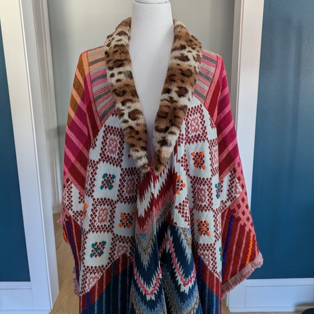 Aratta Silent Journey Poncho One Suze Southwestern - Picture 3 of 9